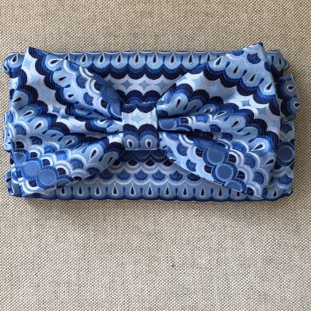 BOWS to MEN! Stacy Adams Bow Tie and Pocket Square Set - Picture 1 of 5